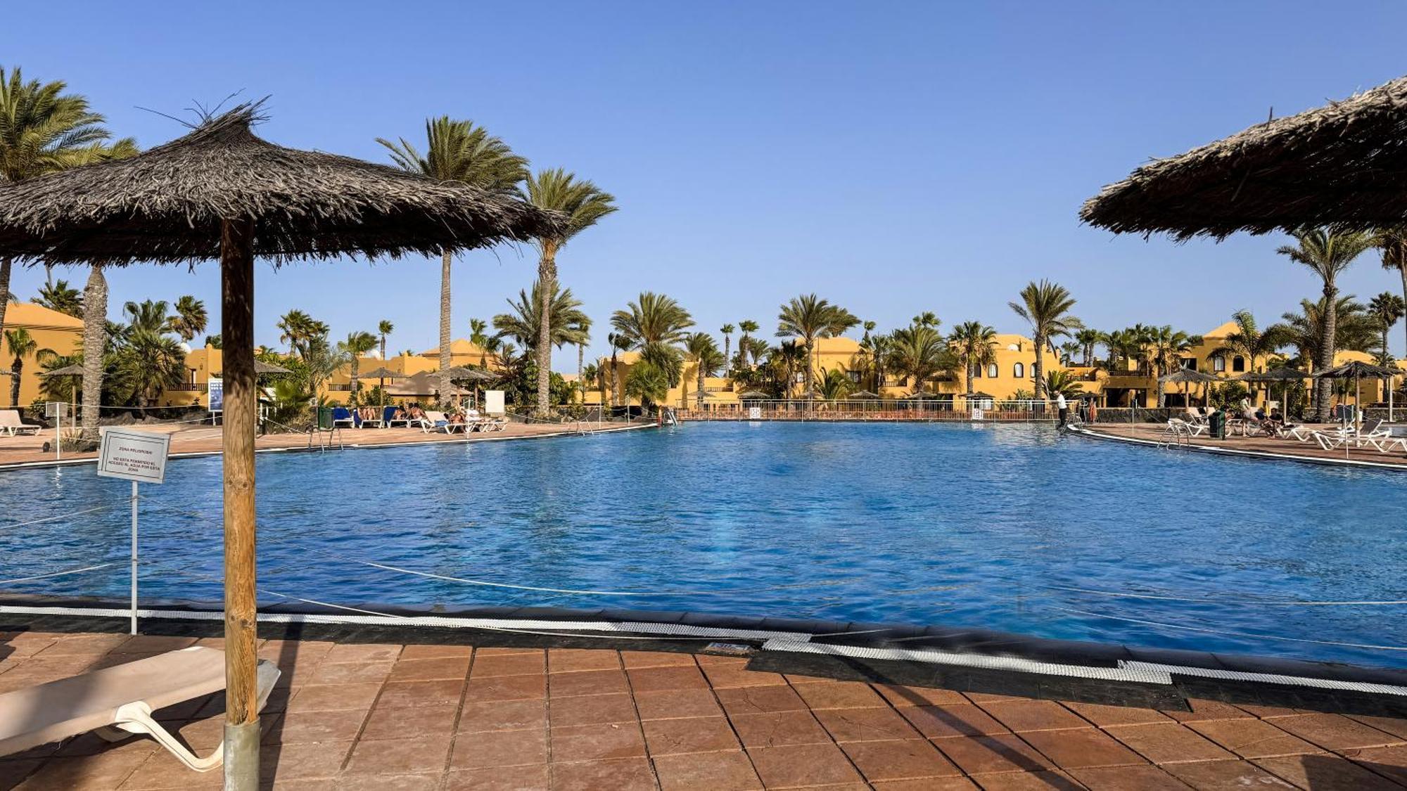فيلا Golden Dream, Swimming Pool And Parking كوراليهو المظهر الخارجي الصورة