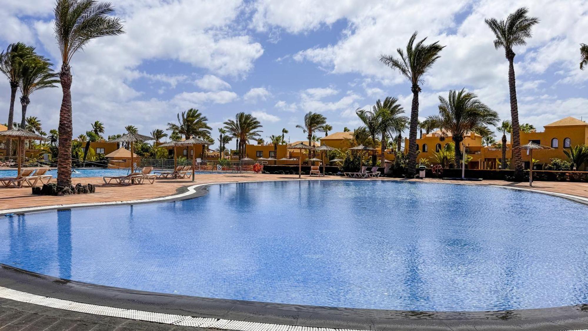 فيلا Golden Dream, Swimming Pool And Parking كوراليهو المظهر الخارجي الصورة